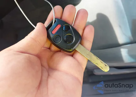 2006 Honda Accord 2.4 Se from USA, damaged, VIN 1HGCM56346A052199